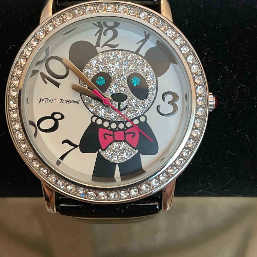 Betsey Johnson watch - Picture 3 of 7
